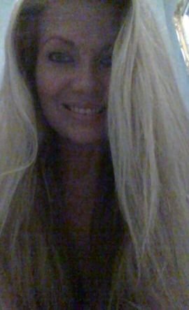 Mother of two daughter 20 son 11. Bartender trainer bar mgr. bartender and night club promoter.