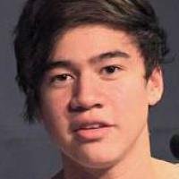 FREE FOLLOW PLEASEEEEE FOLLOW @5SOS_VINEDITS =)