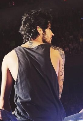zaynandmehh's profile picture. Fans aren't just fans-they're a part of my family._Z.M