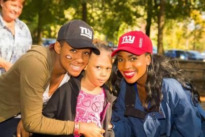 Creator of Aww...Suga! Bath and Body, event planner, dating columnist, Mother of two girls, beautiful baby girl has #autism..she is my inspiration.