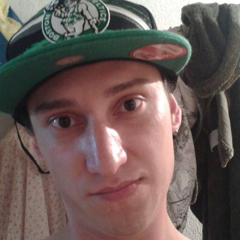 _lakeoffire's profile picture. It's you and me, and it's always been. @pfvrmazzychocs. ❤❤❤