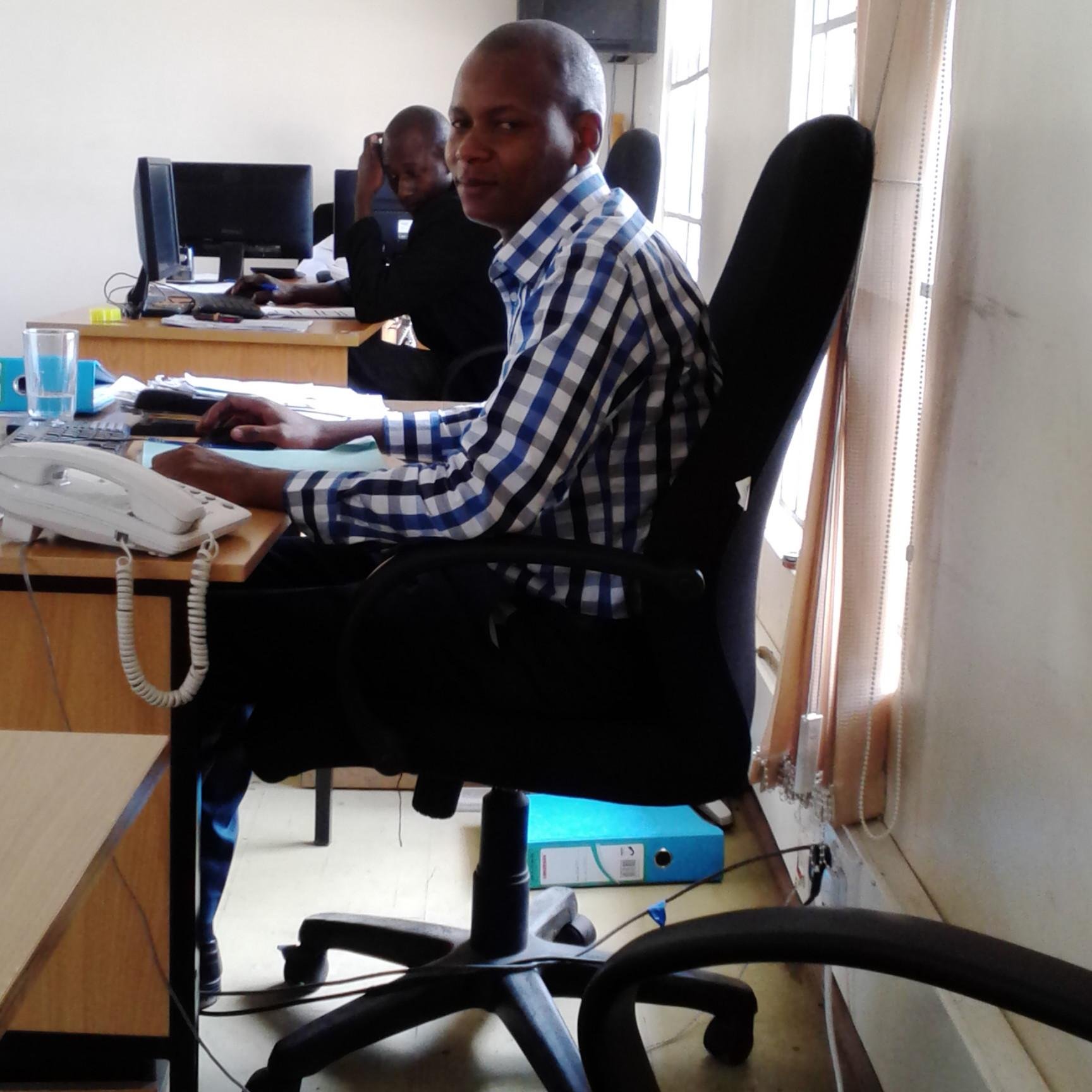 aloiseous's profile picture. accountant Interconsumer products ltd