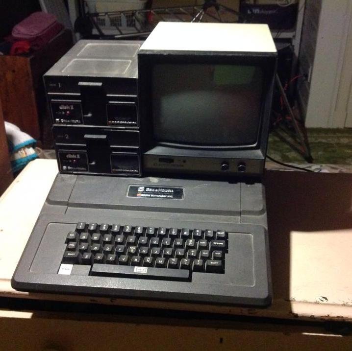 FOUND Vintage Apple II Bell & Howell edition! Follow this account for video demos of this rare find, it will be up on eBay soon!