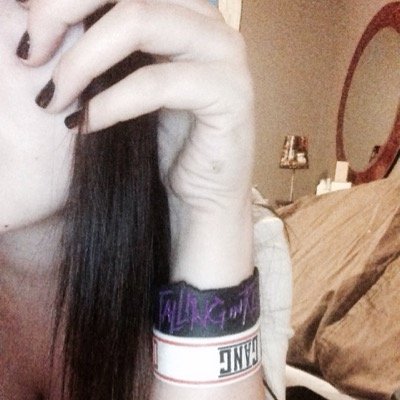 harmonyxoxo1's profile picture. probably too fucked to tweet