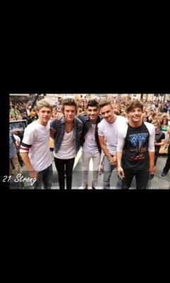 0/5 please follow me 1D !
 11.05.13 TMHT Berlin *-* ♡