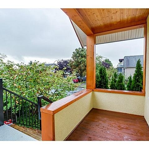 yessyvallen's profile picture. 