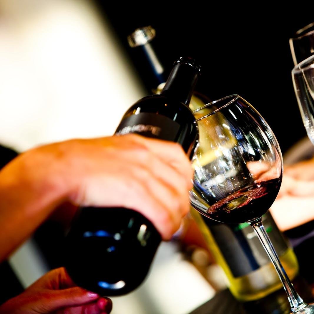 OakvilleWineGuy's profile picture. Oakville Wine Guy