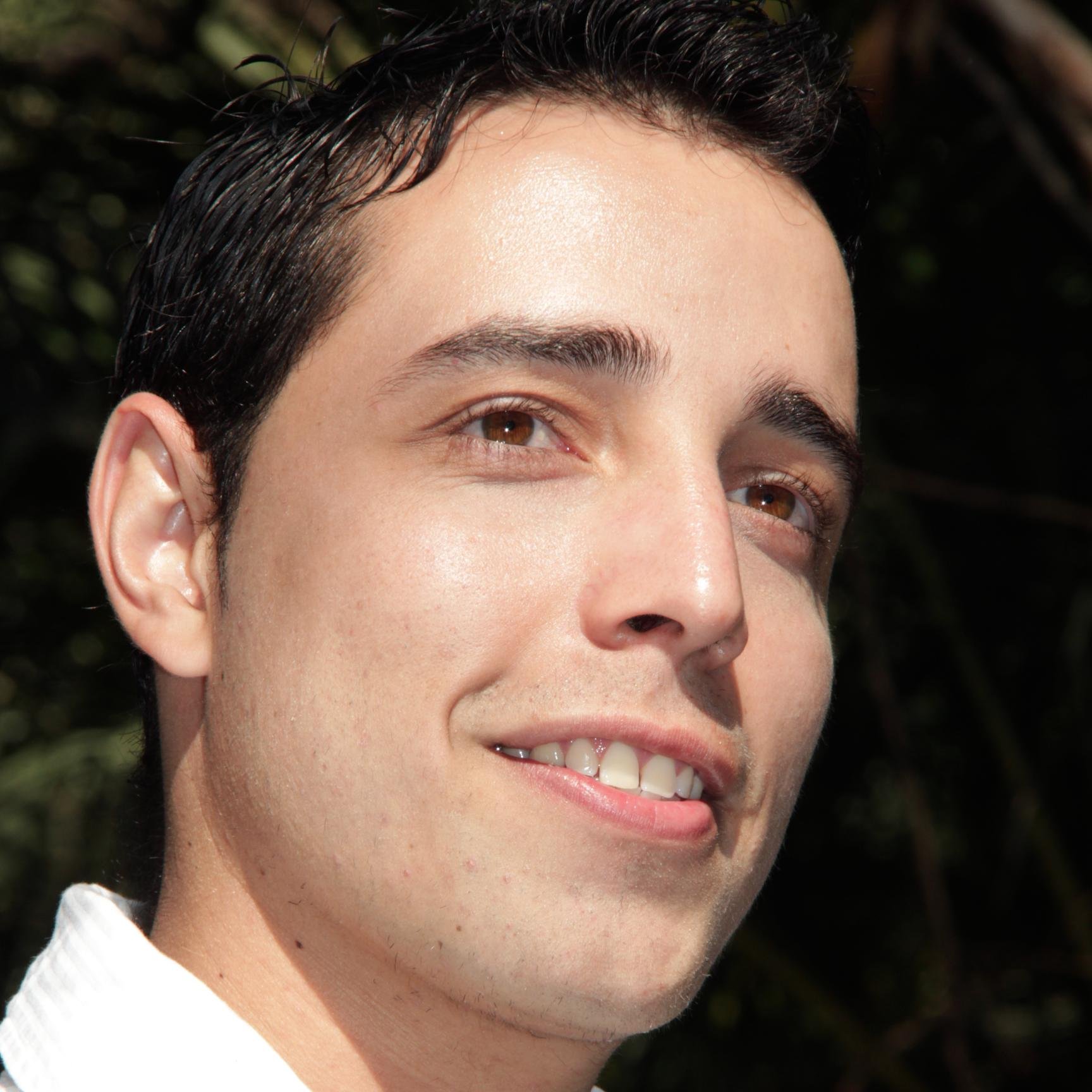 romuloccomp's profile picture. I'm BS in computer science, developer, mac user, motorcyclist, fan of music, drawing, eletronic and math!