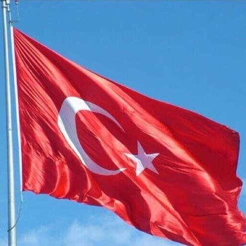 Yaşamı aldıklarınla kazanırsın                   Ama verdiklerinin üzerine kurarsın