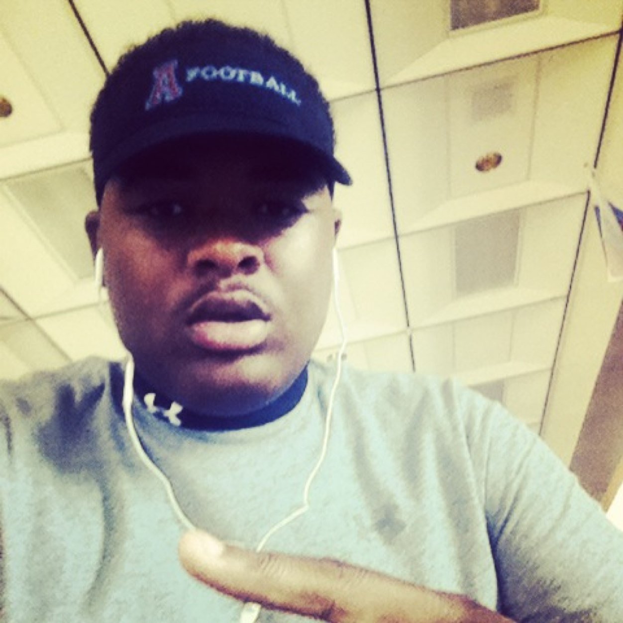 I pray to god in the dark just to see a brighter day