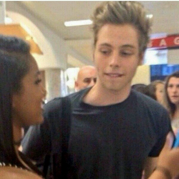 wtf I don't even like 5sos // 0/4,  0/5,  alex ramos/alex ramos