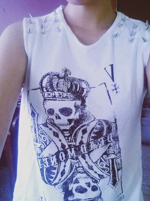 This world is a shit, but we can change it . Just another girl in this fucking world. No dejes que nadie joda tu vida.