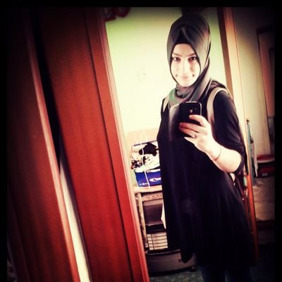 yasemino487's profile picture. 