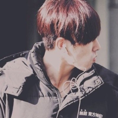 UknowYunho from 東方神起 I'm not the real one.