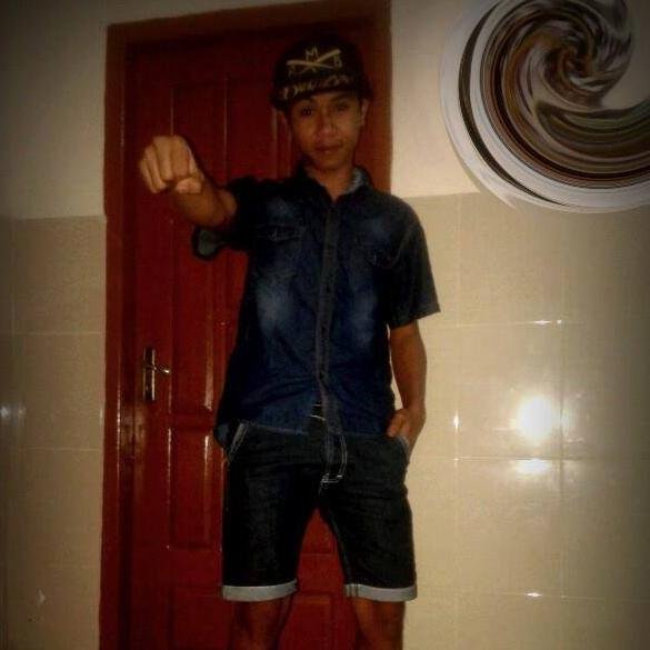 OutSIDers Tanpa Mahkota