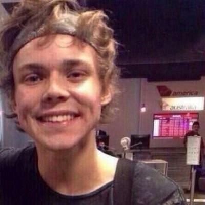 radiclashton's profile picture. boys boys boys