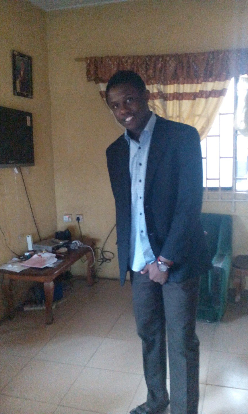 Am simple nd easy going,Love Jesus ,hate pretenders nd a guy of 1 Master....JESUS.
