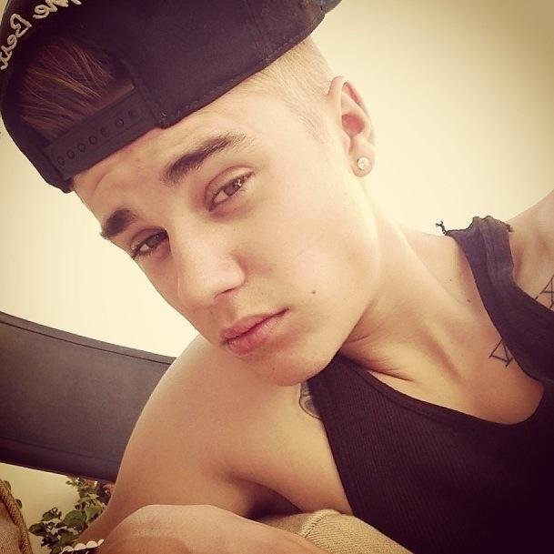 Let's make the world better, together. Join my fan club @officialfahlo and add me on @shots 'justinbieber'.