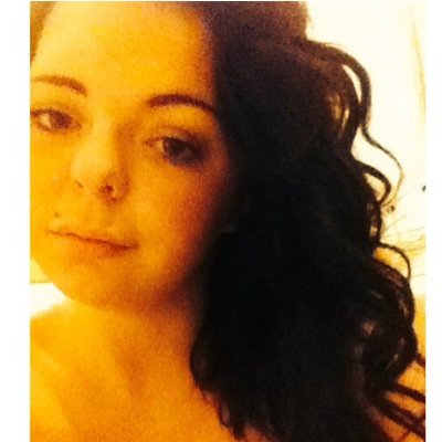 Blogger ❤️ Hairdresser Trainee Beauty Therapist  Engaged to @xbillthegamer 
Find me on: 
Instagram: EleeshaBelle