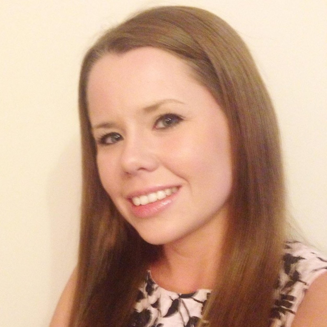 JoArtyJo's profile picture. Loving life as a full time mummy and part time artist :-)