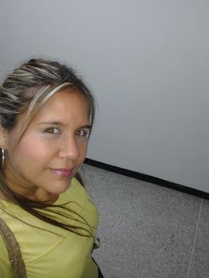 GleysiLucena's profile picture. 