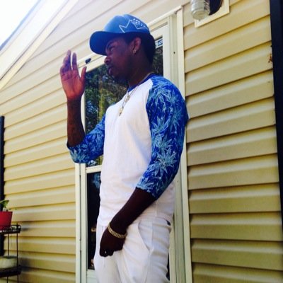 JUST A YOUNG RICHNIGGA WORLDWIDE CHASING FREEBANDS FUCK YO PLUG COME FOLLOW ME FREEBANDBOSS NATIONWIDE GLOBAL WITH IT CALL ME ATM IM ADDICTED TO THE MONEY