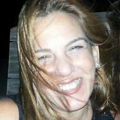 Curious Soul, Passionate about Marketing, Social Media, Technology & New Ideas. Love Yoga, Cycling, Travel and Life!!!