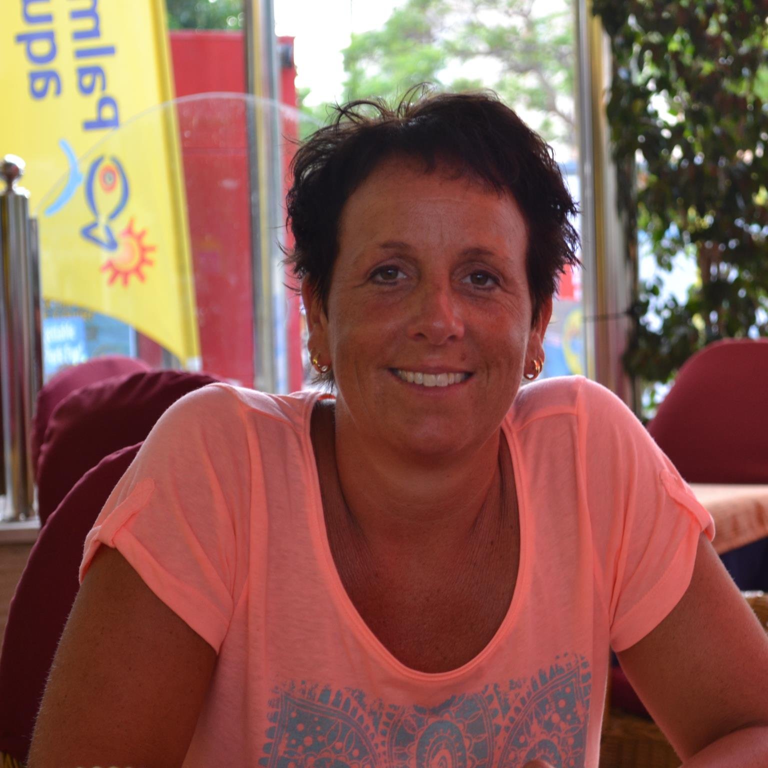 werkt bij Striethouldt catering, Hans Van der Veen catering en Snackpoint Westerbork