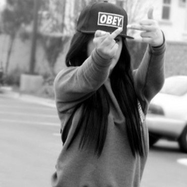 i love the janoskians and i love music and skater boys im 17