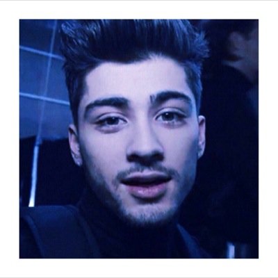enjoy your free follow! please follow back on @hakunaziam