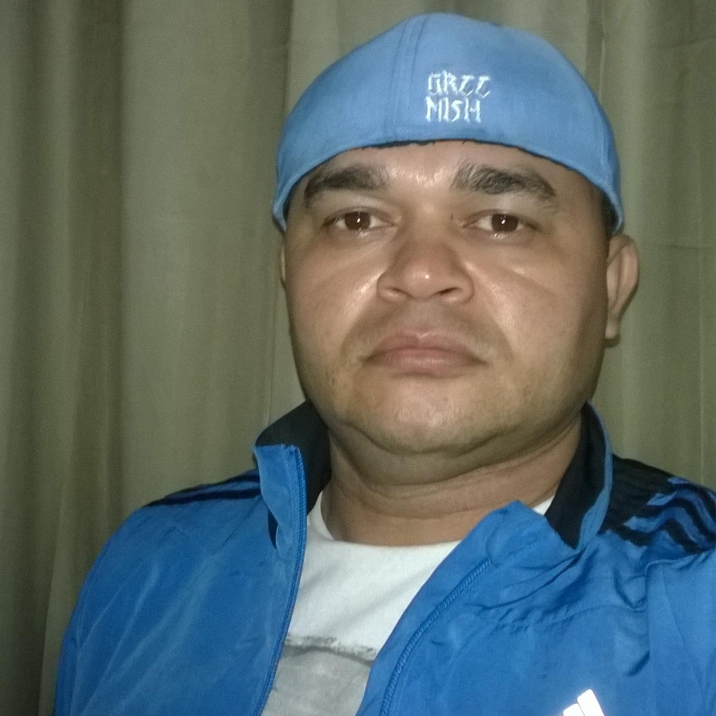MUITAS SÃO AS AFLIÇÕES DO JUSTO, MAS O SENHOR DE TODAS O LIVRA. SL.34-19.