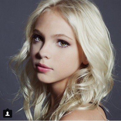 I'm Alexis, the daughter of @ShinningSoldier and Andrea. I just want to help people, and I never want to lose my group or my family.