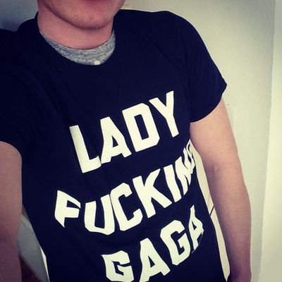 _MrDonatello_'s profile picture. I DON'T SPEAK 'GERMAN' BUT I CAN IF U LIKE     Instagram : _mr.donatello_