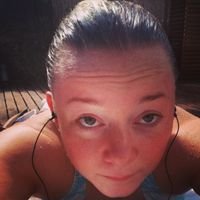 ErinThePerin's profile picture. Typically English. In the Short Girls Club.