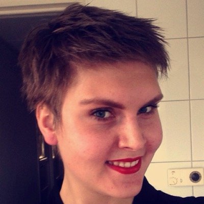 loveableMae's profile picture. 