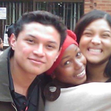 me gustan mucho divertirme con mis amigos, y jugar futbol y estudiar en la Universidad Distrital (1 de frebrero de 1991)