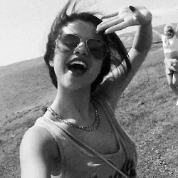 i'm @angelofharold and it's a free follow bc you're fab