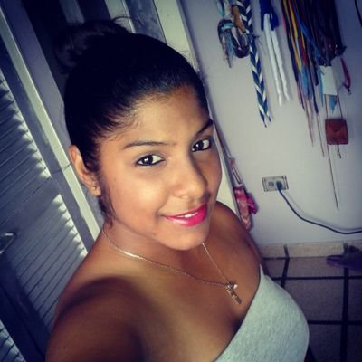 no vivas el momento vive la vida q solo es una