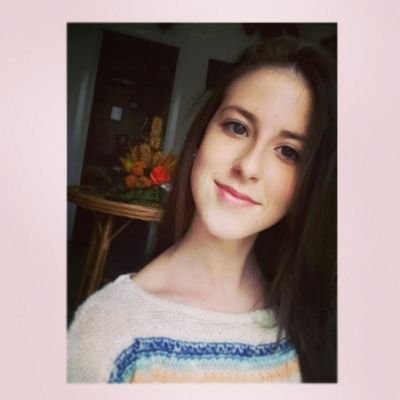 El error es mirar lo de ayer con ojos de hoy, como si se pudieran reciclar los suspiros o dar un mismo beso por segunda vez.