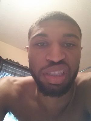 23 years old origin in Kansas. Love god. Love my mama.  Snapchat and Instagram is KansasPrince.