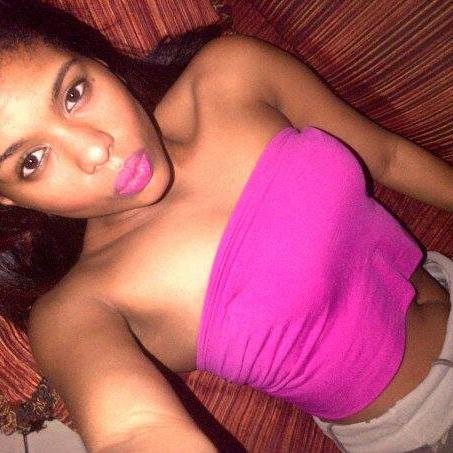 Artista ♫♪LA MELLA ♫• Yo Soy La PATRONA por que Jefas #SeranMuchas  
La Mujer de el Rap #HumildePeroSiempreCotiza   https://t.co/cLsjPanW87