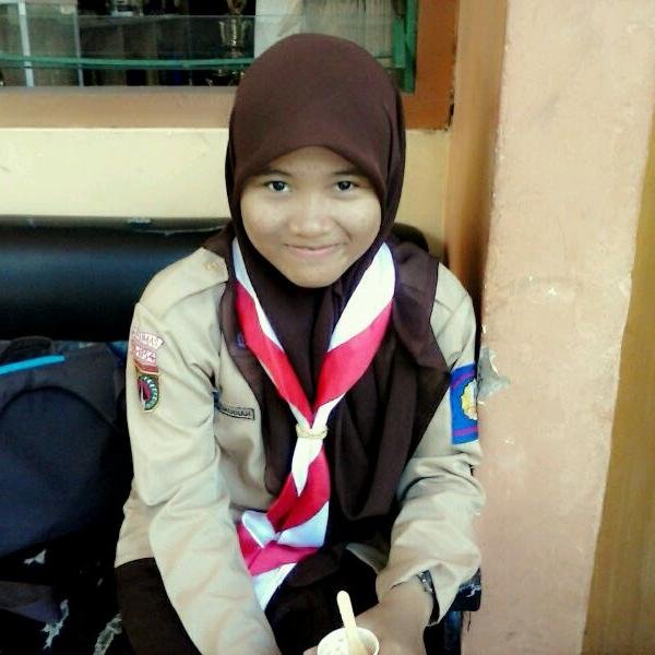 Tak perlu seseorang yg sempurna, cukup temukan orang yang selalu membuatmu bahagia & membuatmu lebih berarti dari siapapun ^-^