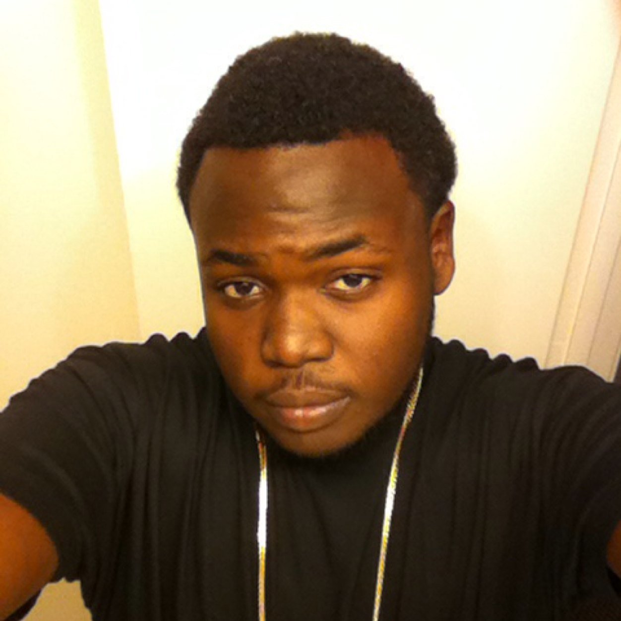 scarface722's profile picture. Looking for fun,cool, that just loves sports. Love to play football and also love to make new friends. Music makes the world go round