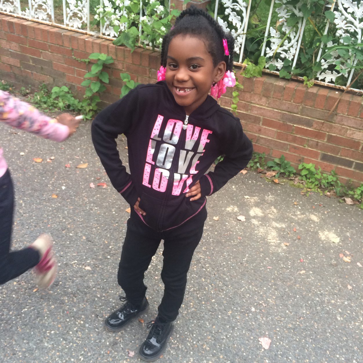 tmolly1206's profile picture. 