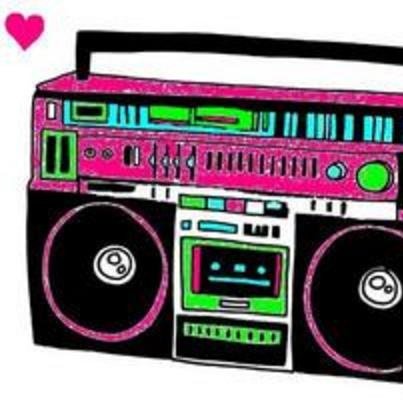 lovethemlyricss's profile picture. 