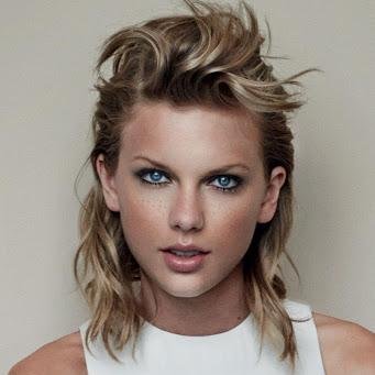 Pre-order 1989 on iTunes!! It will be in stores on 10/27