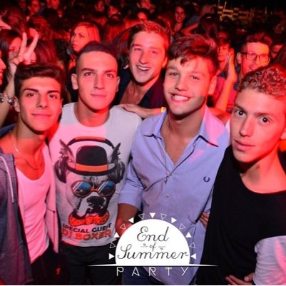 LEZE 7⃣❤/ Dare il massimo per ogni cosa che si desideri!/ compagnia formata da : michi, cut, jessi, sere, ela, alessia, la lupi e mio fratello maddalin!✌