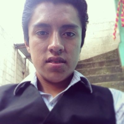 bohemio...!!! loco de la vida y amante de la buena música.. Heavy Metal..!!