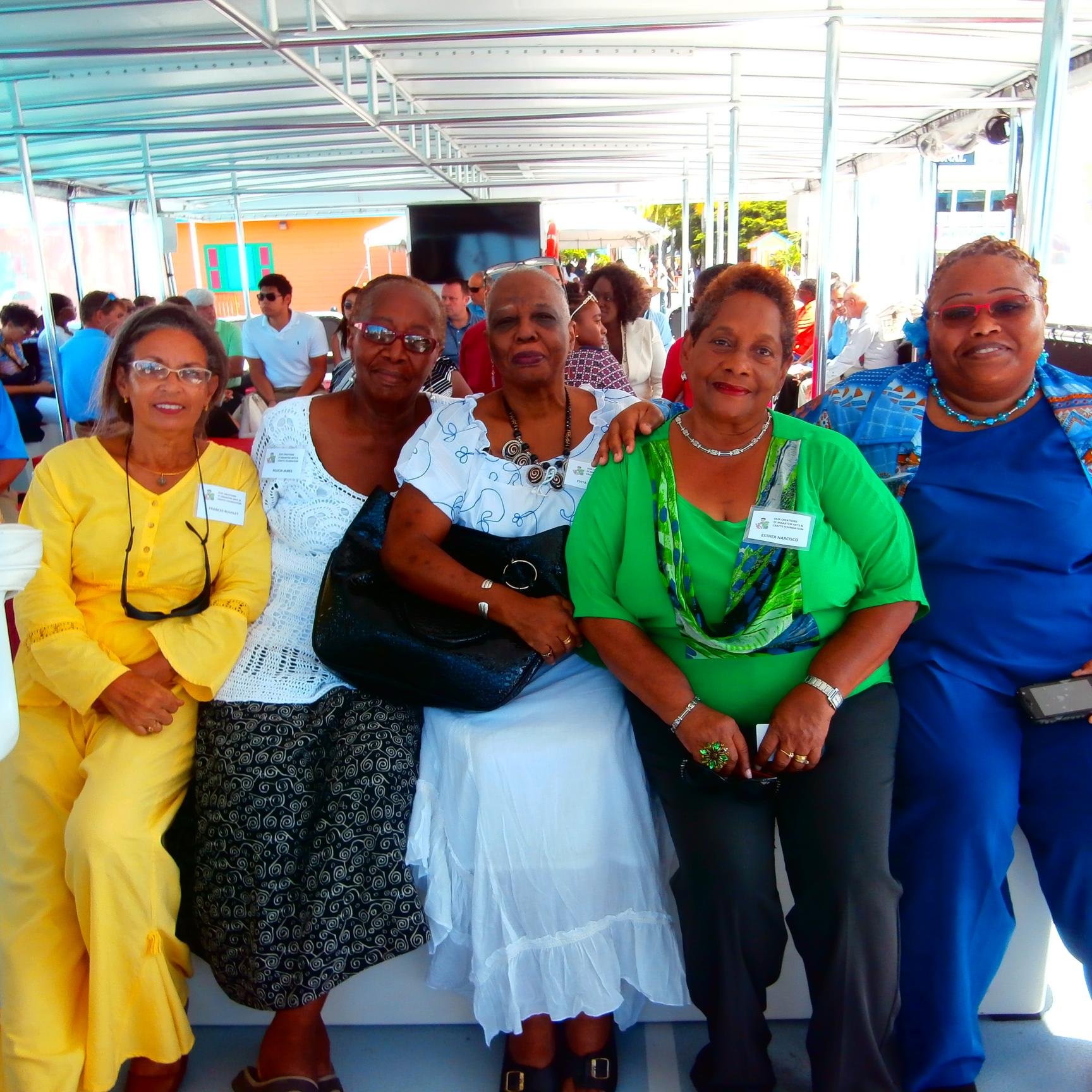 Our aim is to promote and assist the local entrepreneurs in SXM by exposing their hand made creations with unique design such as  decorative handicraft.