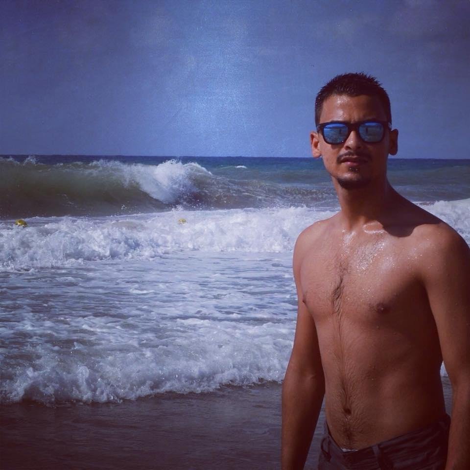 Basketball player and student at the Faculty of Engineering Mustansiriya University :: Department of General Electricity in the third stage